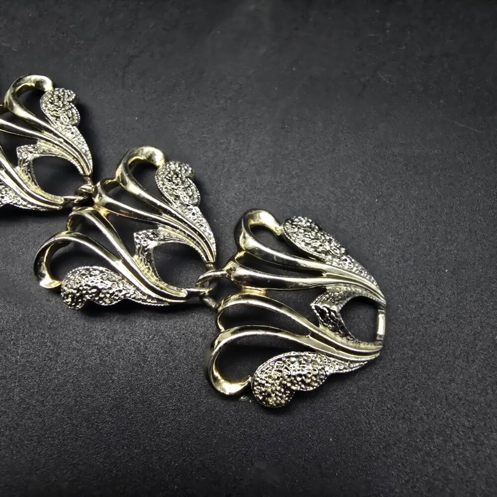 Sarah Coventry Frosted Feather Link Bracelet Silver Tone Vintage Jewelry - Picture 6 of 12